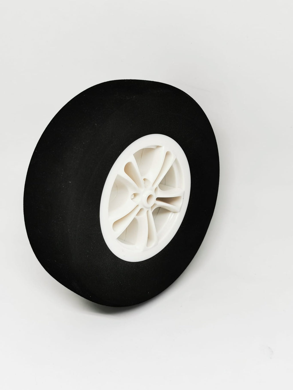 » Pilot rc wheel 4.5" inch 115mm 30mm wide 6mm axle 1pcs