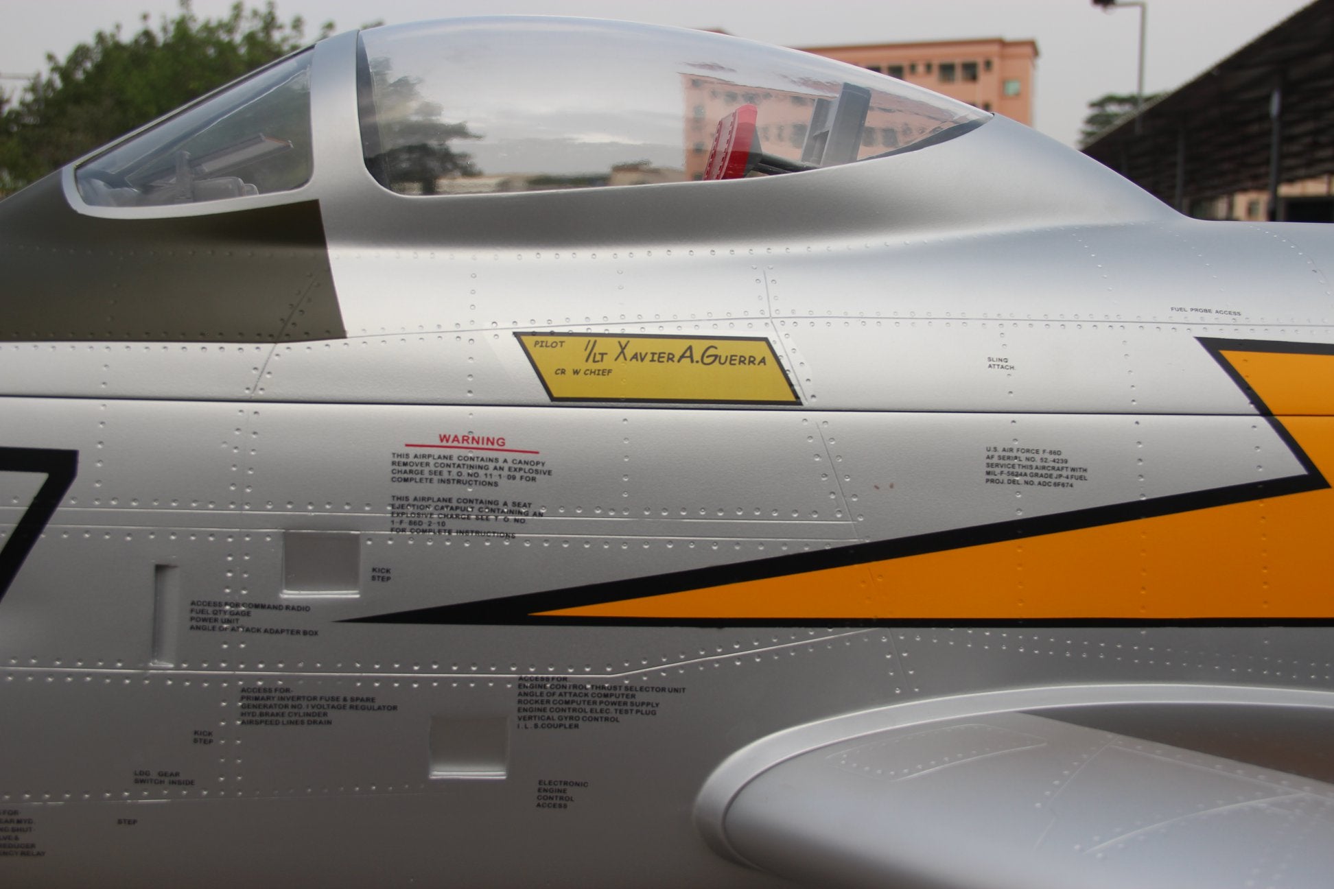 Pilot rc 2.2m F-86D Sabre with tail pipe, UAT, Kevlar fuel tank