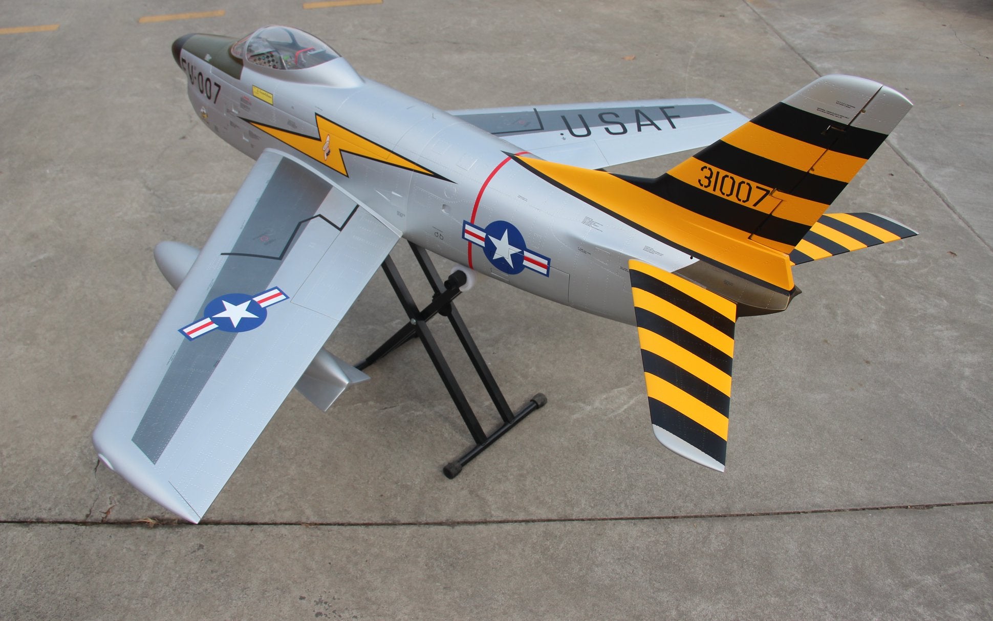 Pilot rc 2.2m F-86D Sabre with tail pipe, UAT, Kevlar fuel tank