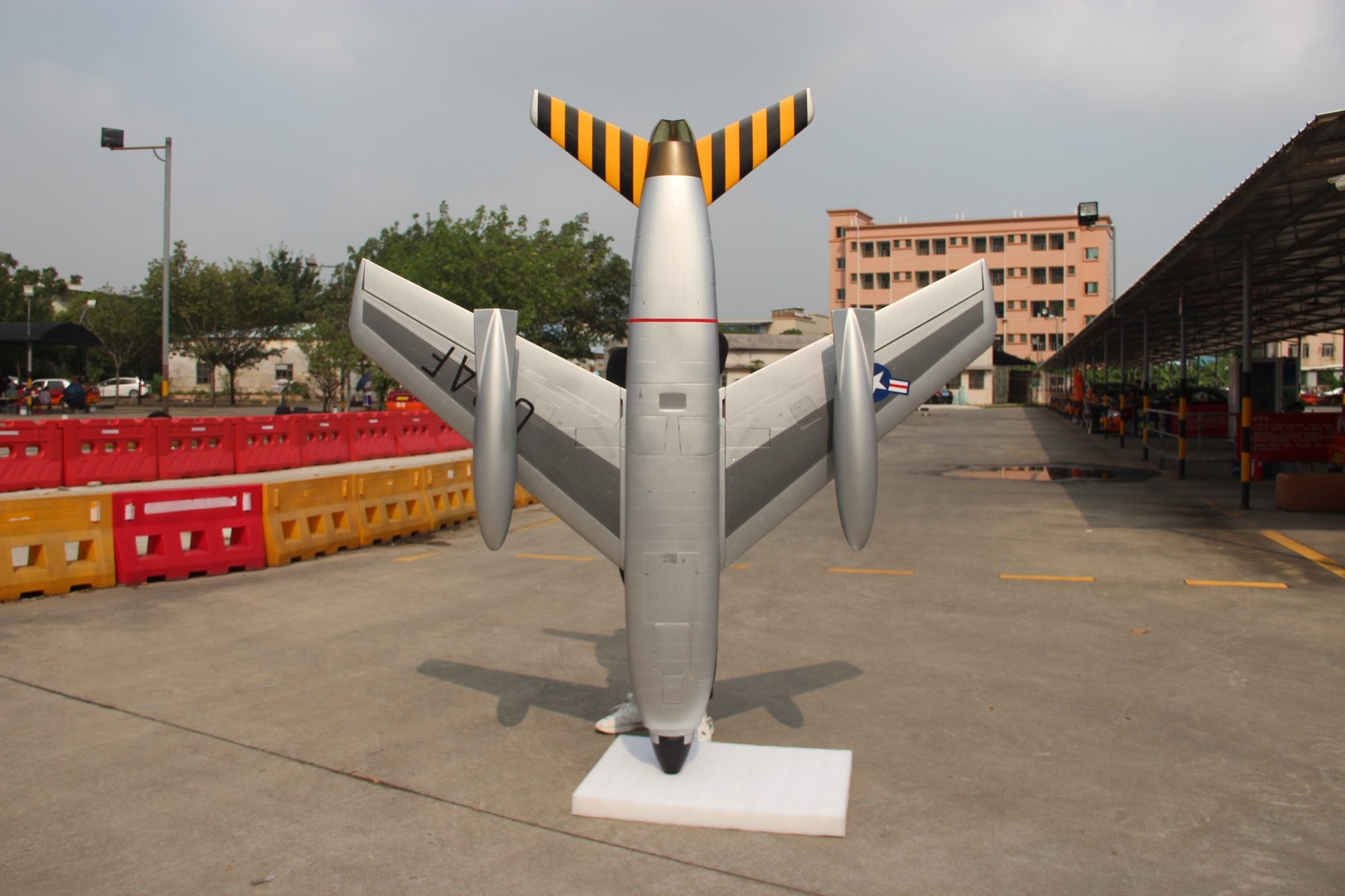 Pilot rc 2.2m F-86D Sabre with tail pipe, UAT, Kevlar fuel tank