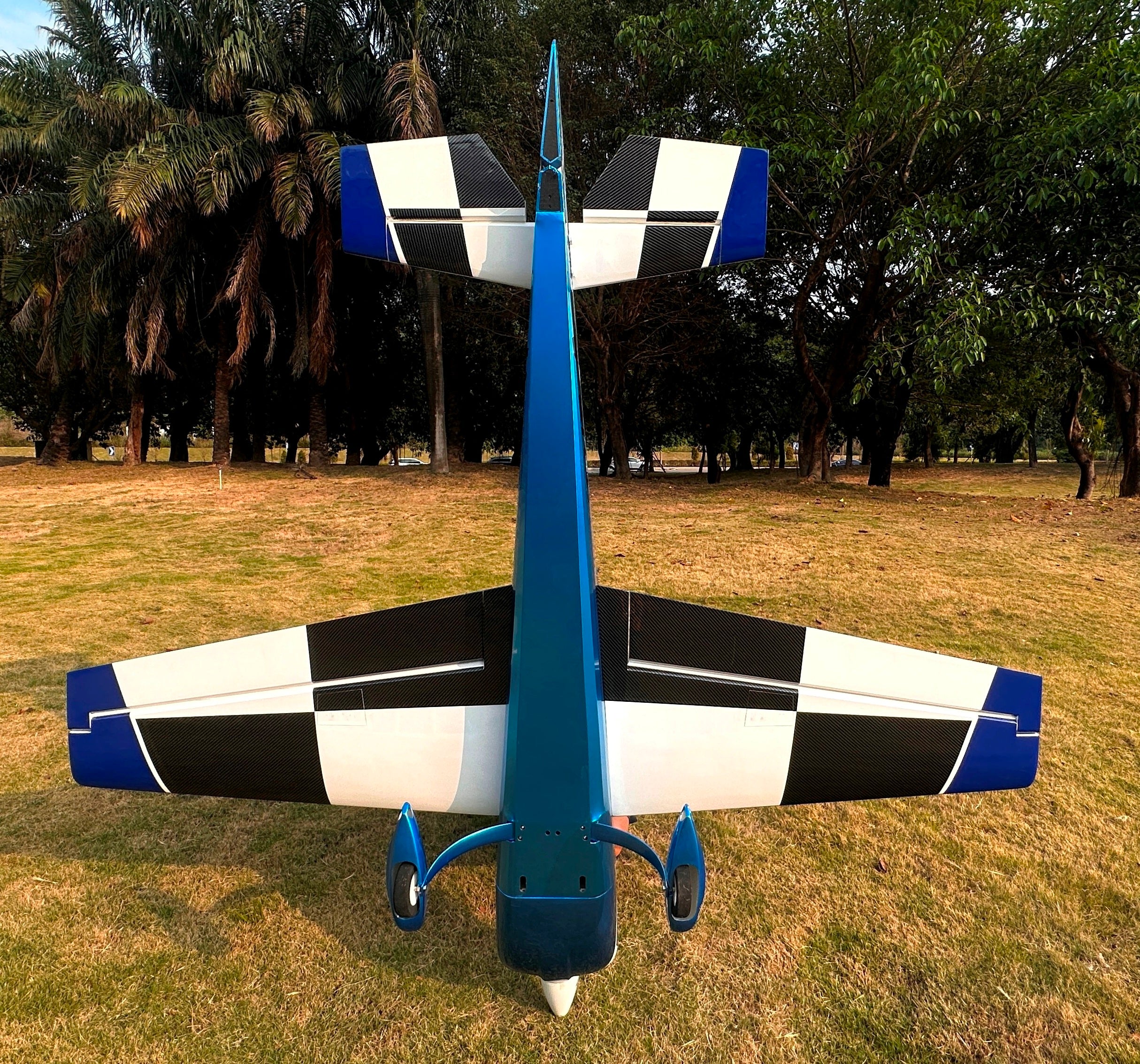 Pilot rc Extra 330SX 03 dark bleu/blue/white 103" 2.64m