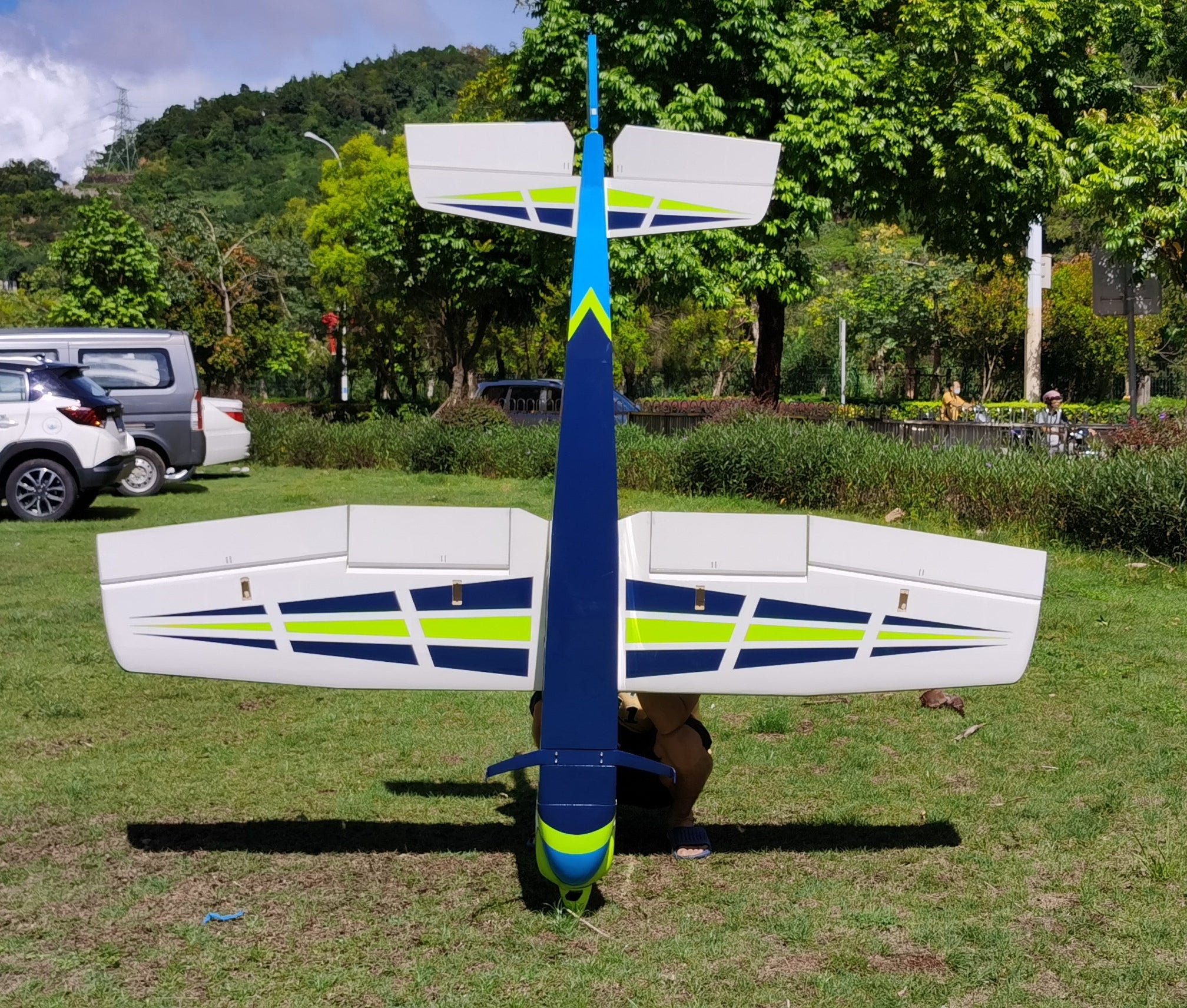 » Pilot rc Skywolf V2 04 green/blue 73" 1.85m