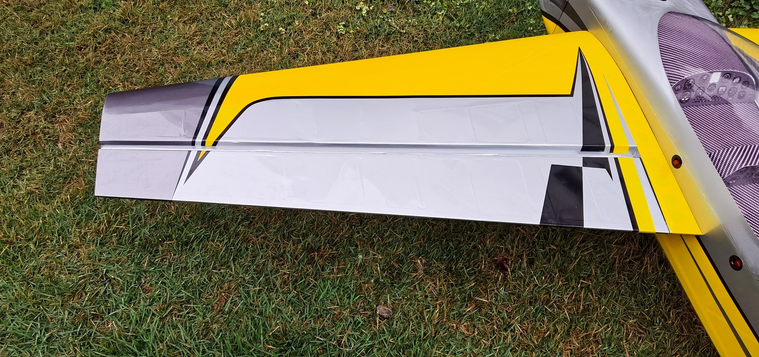 » Pilot rc Extra NG 06 yellow/silver 78" 1.97m