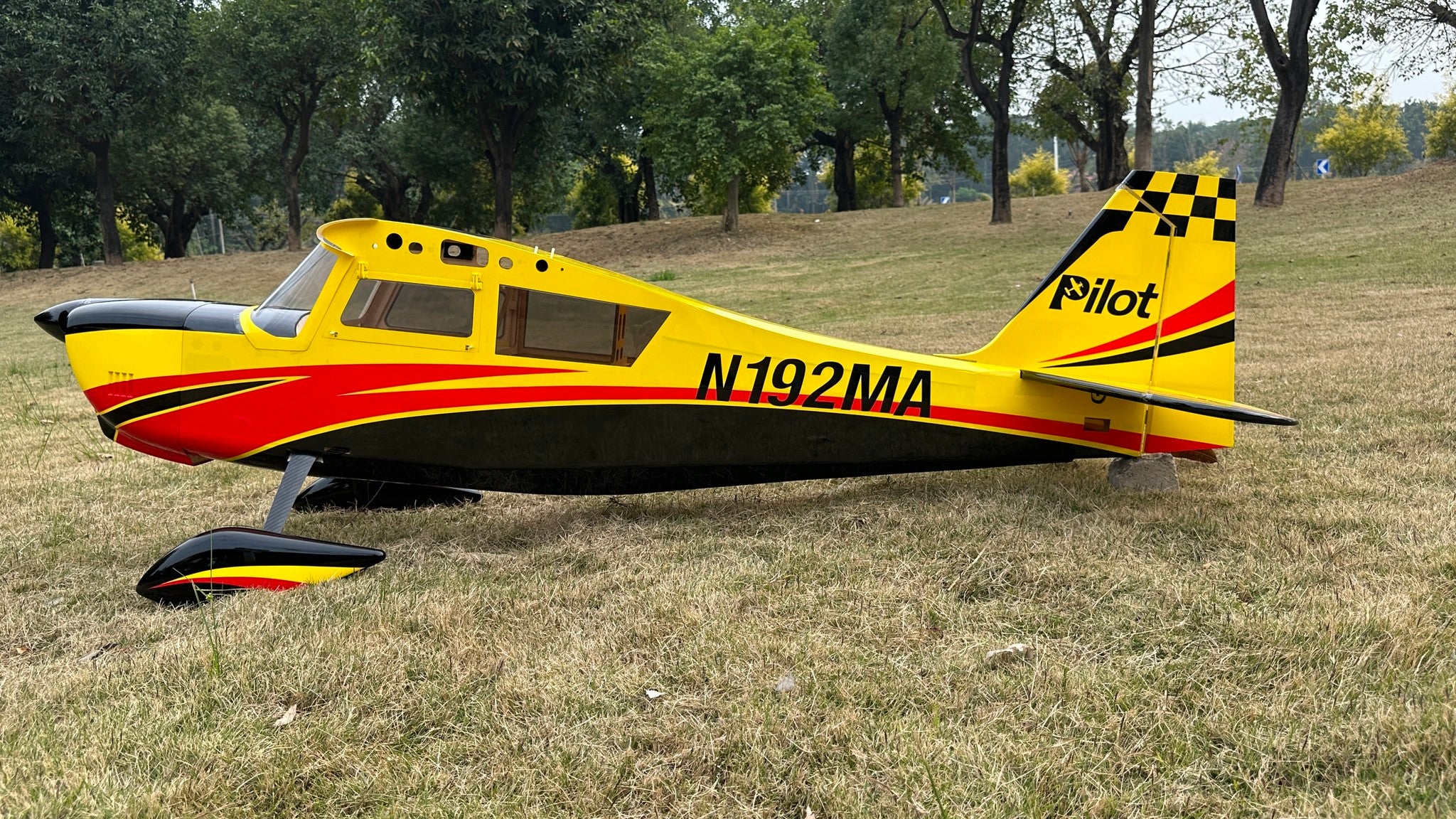 Pilot rc Decathlon 2.7 010 Yellow/red/black