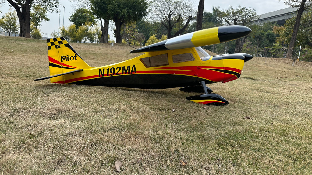 Pilot rc Decathlon 2.7 010 Yellow/red/black