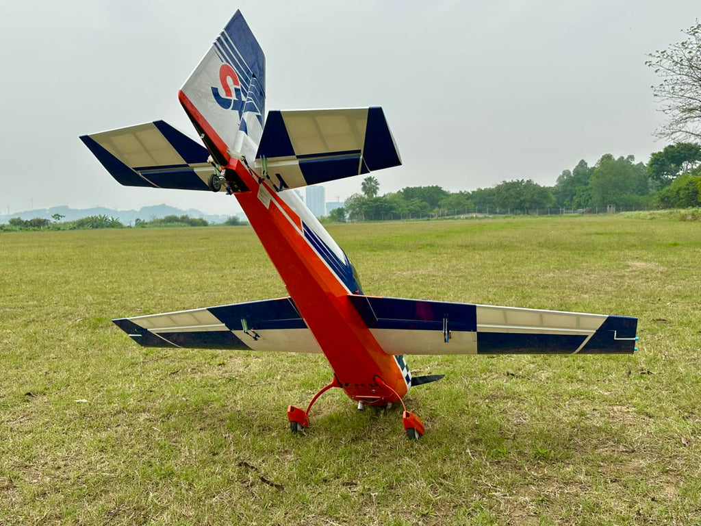 Pilot rc Extra 330SX 02 orange /blue/white 75" 1.9m