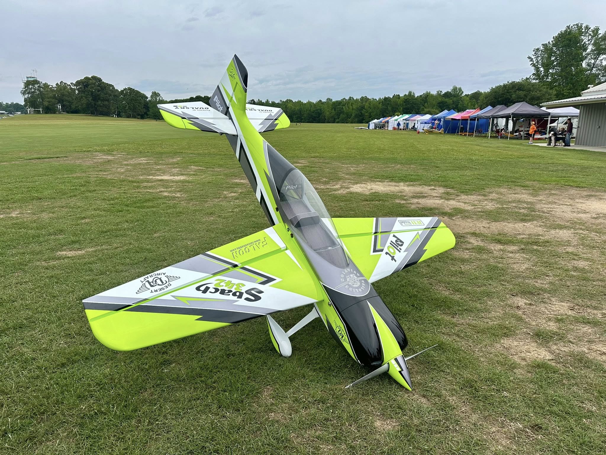 Pilot rc Sbach V2 90" 2.29m 10 green/black/white Ryu Scheme
