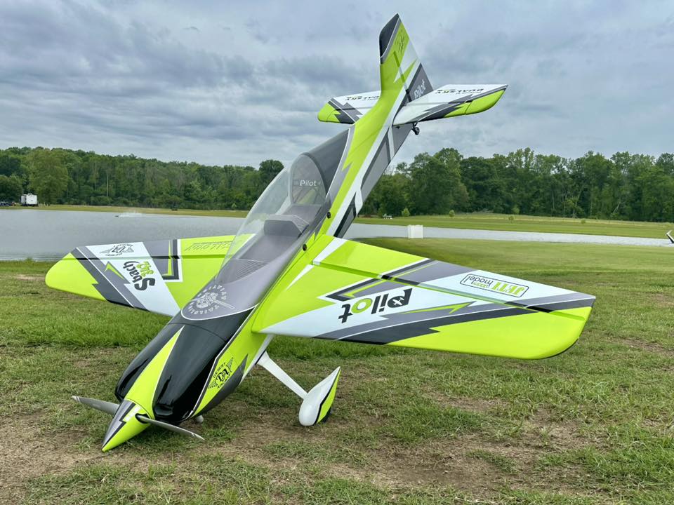 Pilot rc Sbach V2 75" 1.90m 10 green/black/white Ryu Scheme