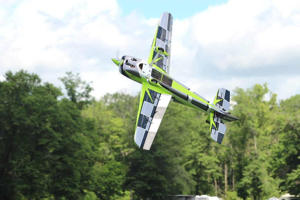 Pilot RC Sbach V2 103" 10 Green/Black/White Ryu Scheme