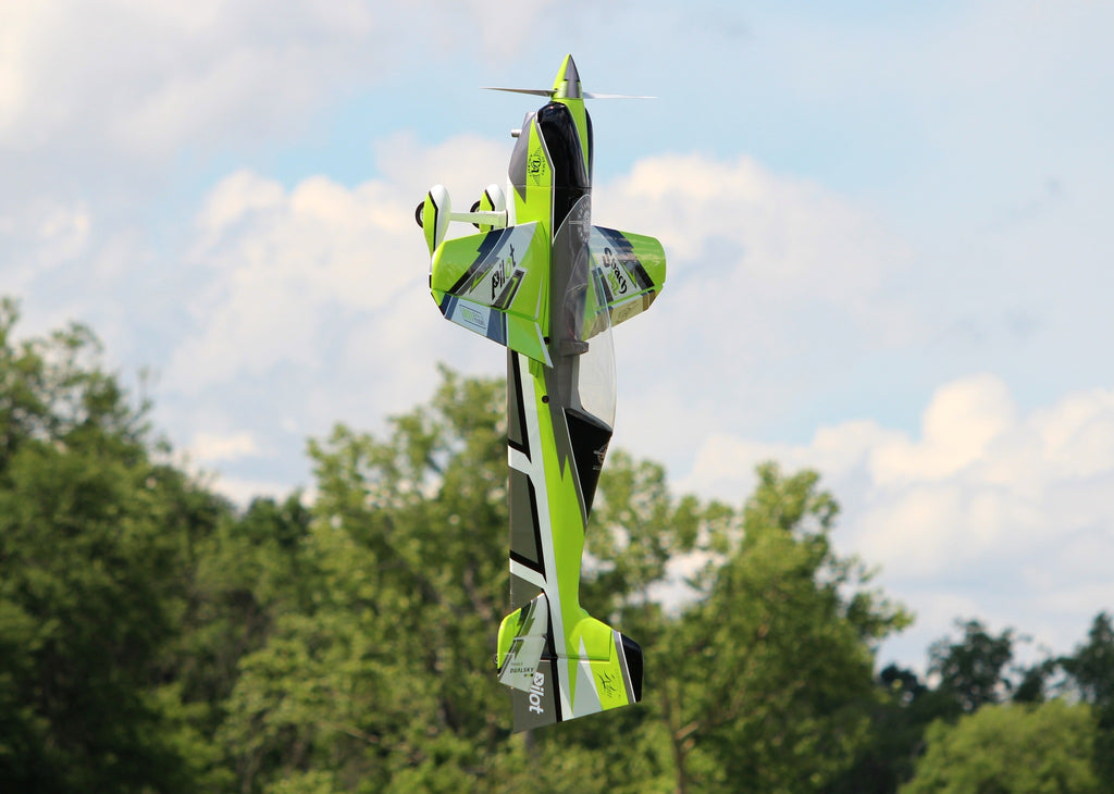 Pilot rc Sbach V2 75" 1.90m 10 green/black/white Ryu Scheme