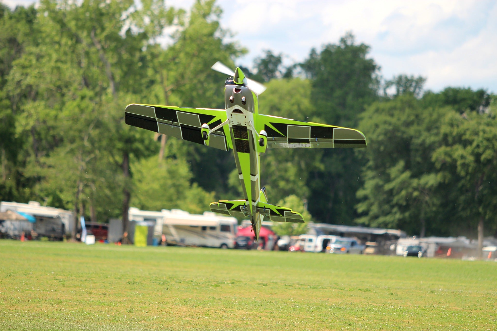 Pilot rc Sbach V2 90" 2.29m 10 green/black/white Ryu Scheme