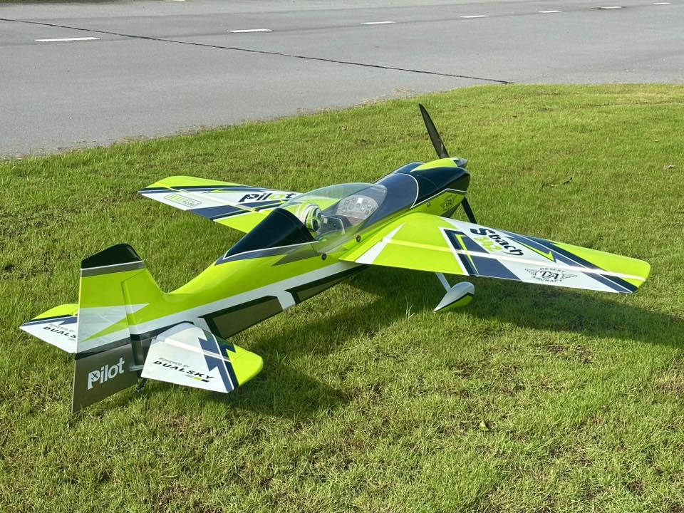 Pilot rc Sbach V2 75" 1.90m 10 green/black/white Ryu Scheme