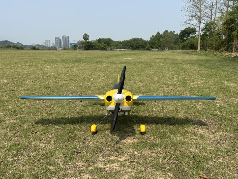 Pilot rc Edge 540V3 02 yellow 75" 1.90m