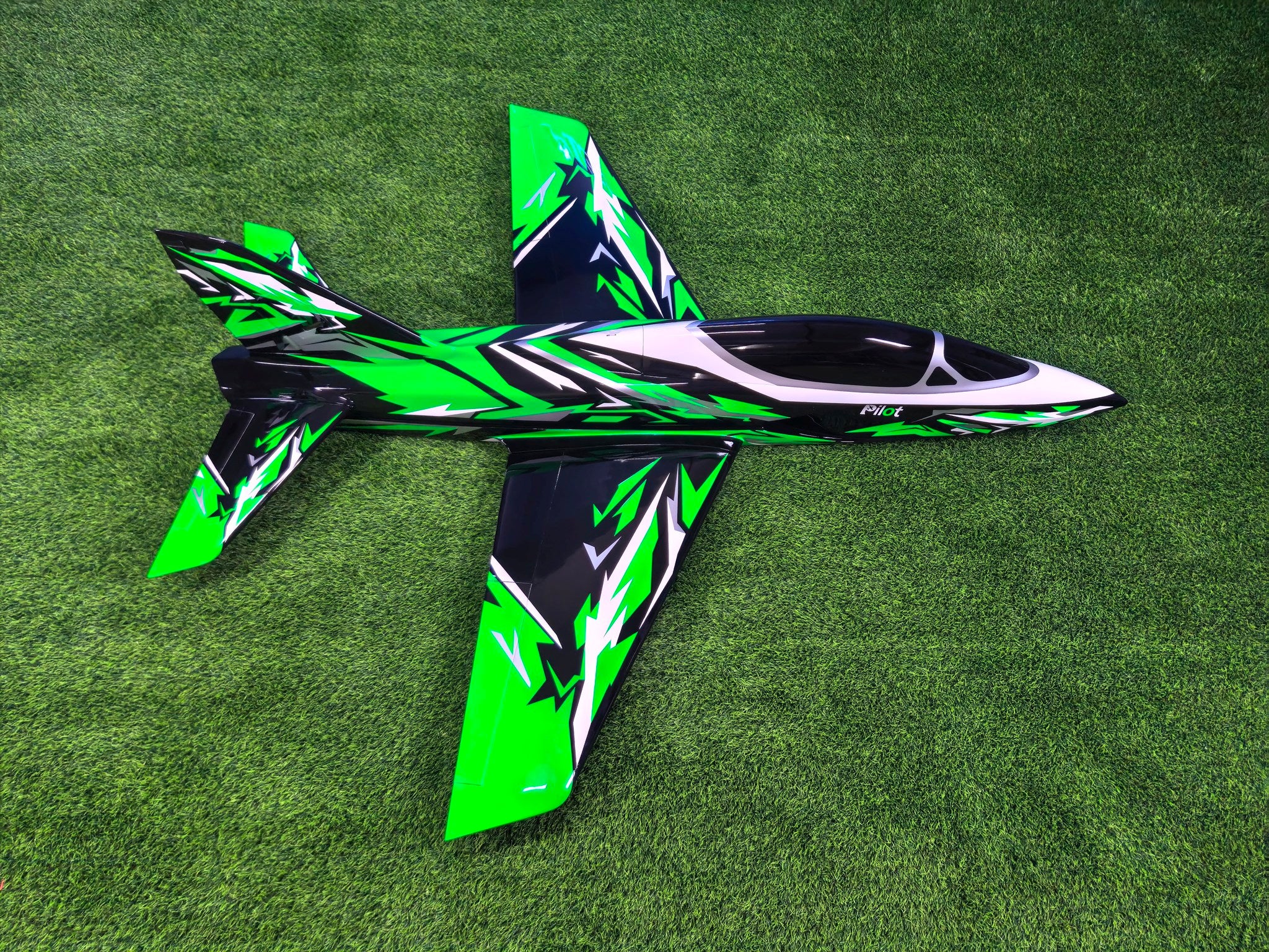 Pilot rc 2.2m Matrix incl retracts 09 green/black