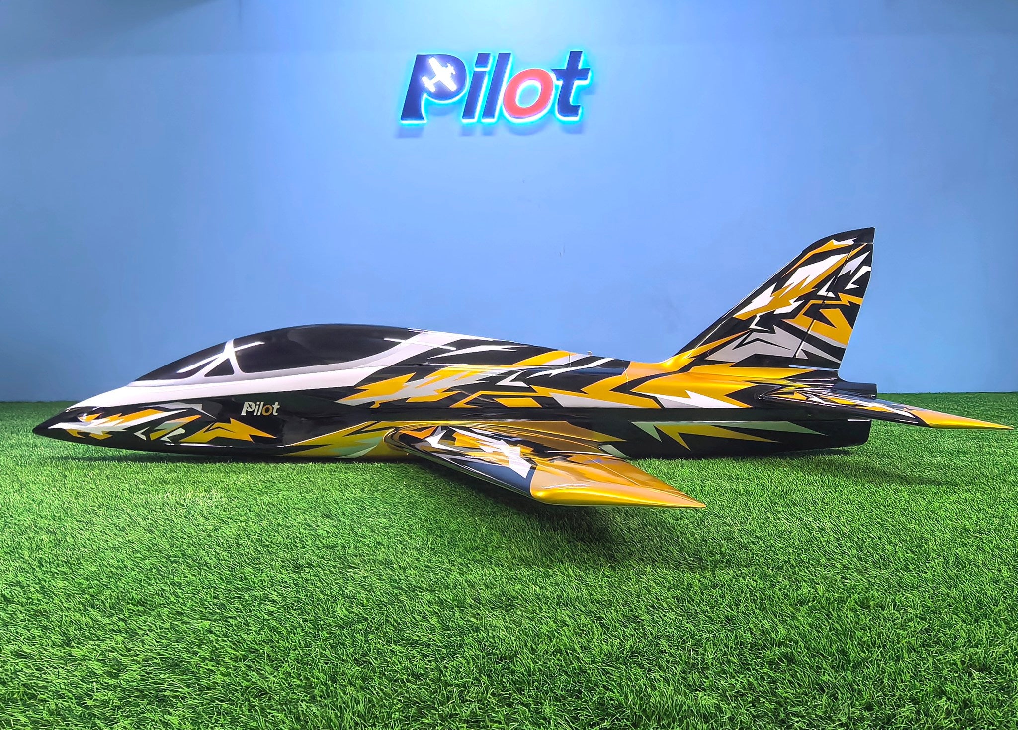 Pilot rc 2.2m Matrix incl retracts 11 yellow/black