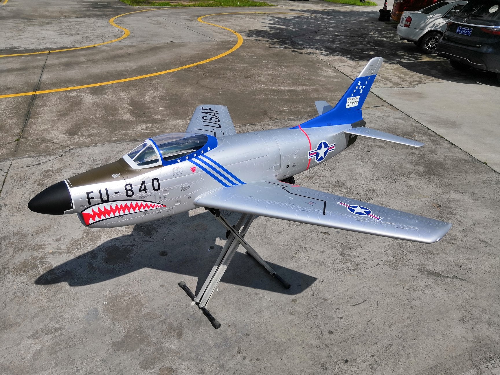 Pilot rc 2.2m F-86D Sabre with tail pipe, UAT, Kevlar fuel tank