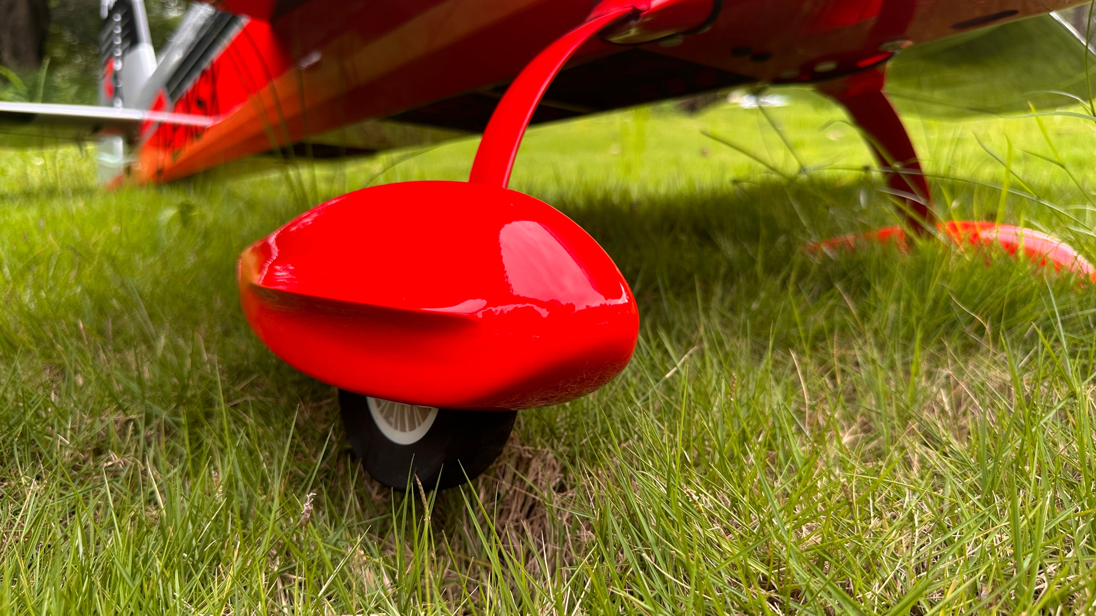 Pilot rc Extra 330SX 01 red/silver/black 90" 2.29m