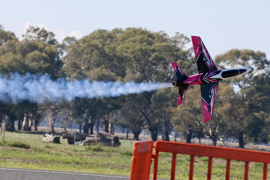 Pilot rc 2.4m Matrix incl retracts 07 pink