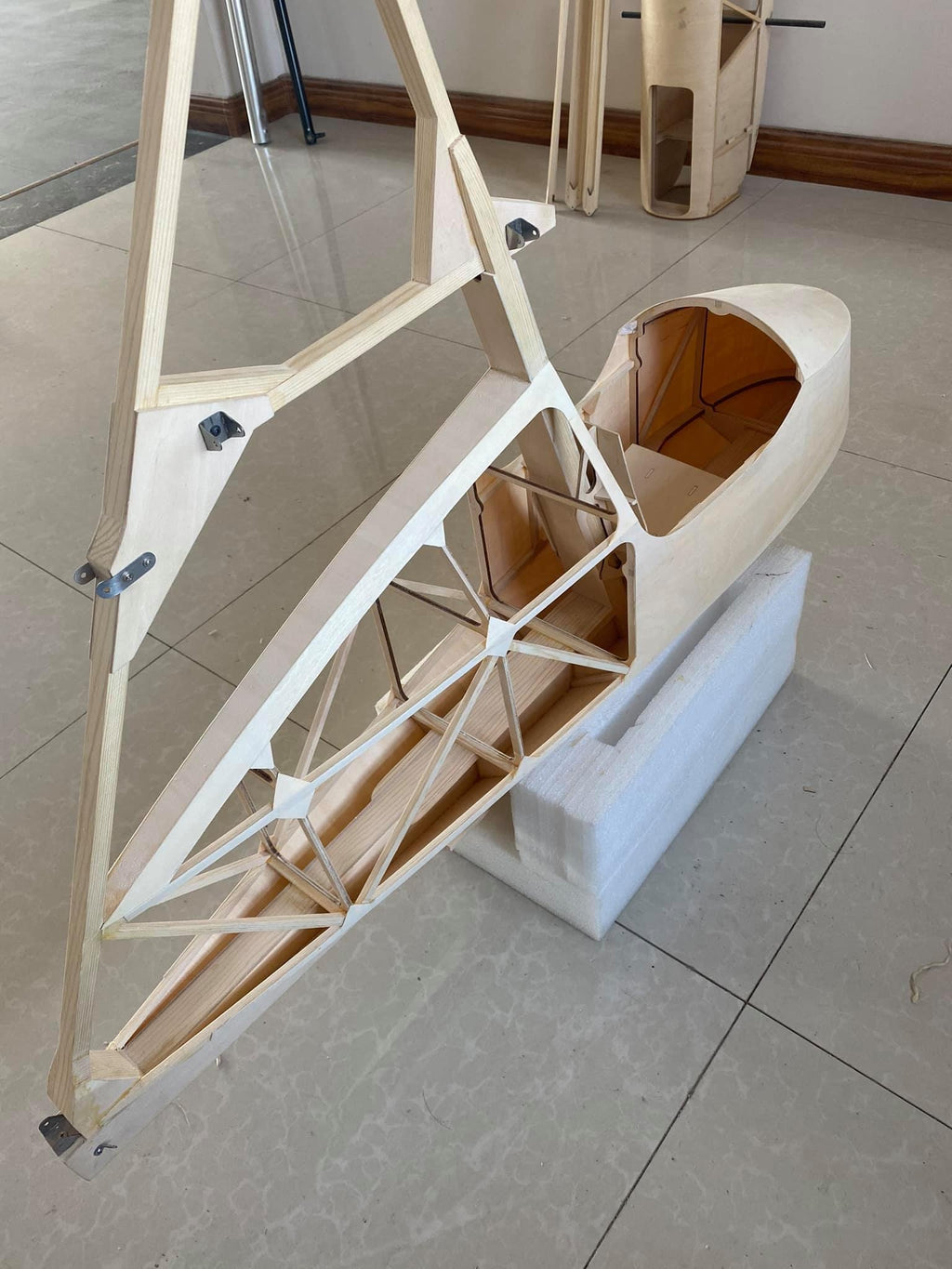 Wertflugzeuge im Maßstab 1:3, Schulleiter SG-38 Balsa-Bausatz