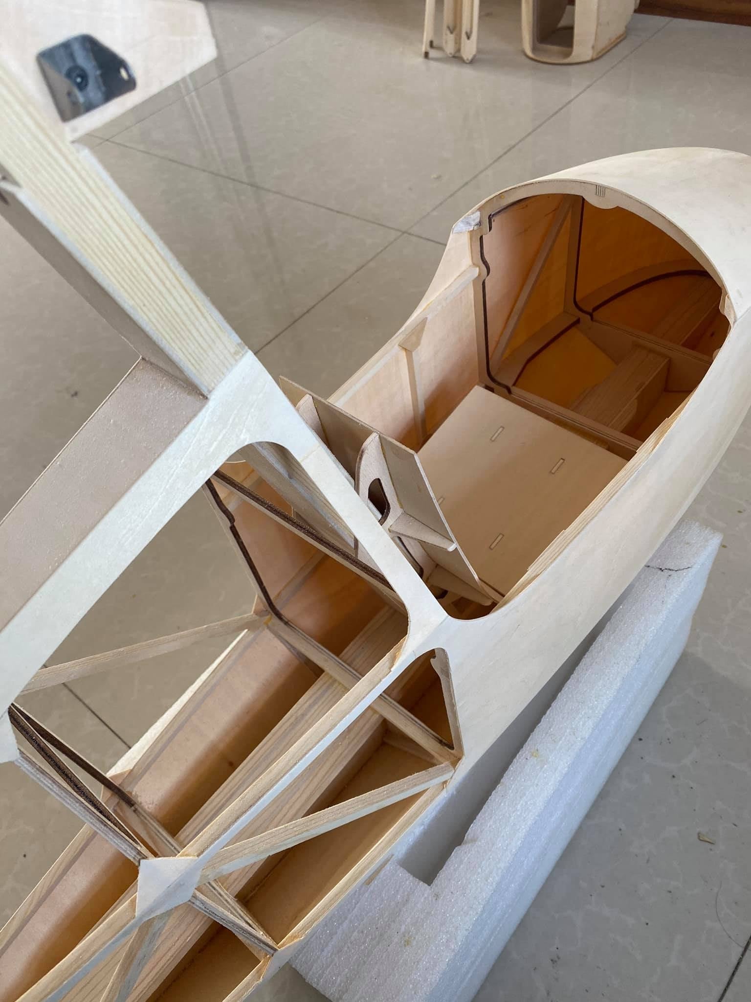 Wertflugzeuge im Maßstab 1:3, Schulleiter SG-38 Balsa-Bausatz