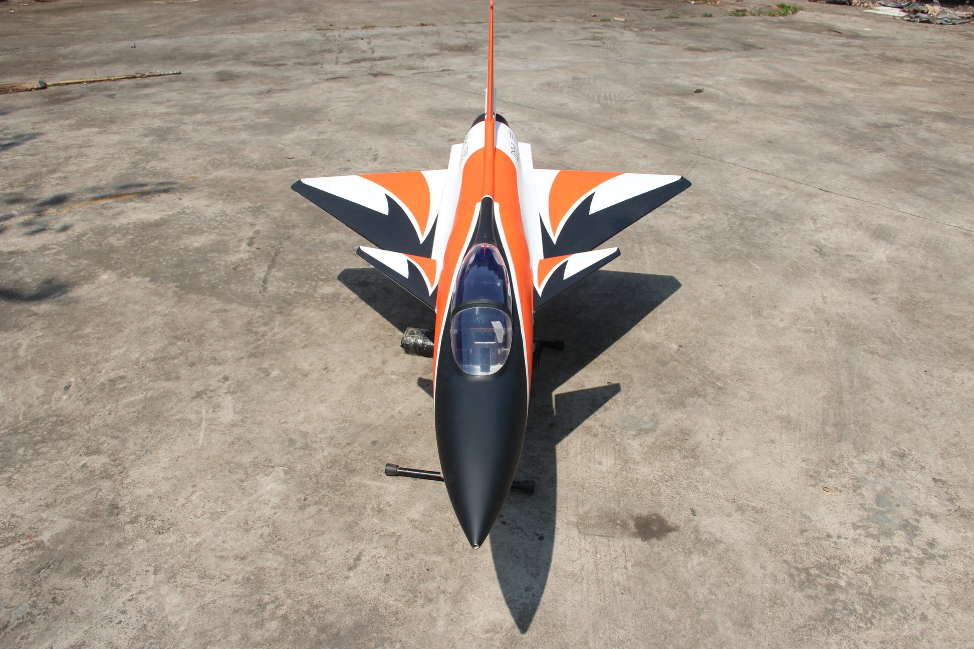 Pilot rc J10-B 2.84m Jet 05 retracts,air trap,tail pipe.