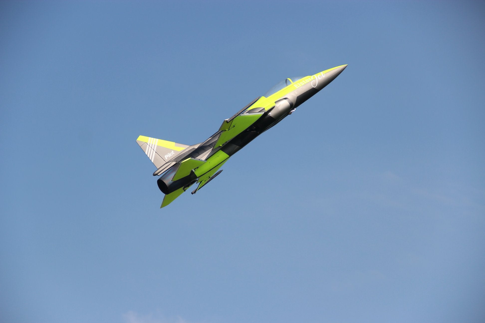 Pilot rc 2.2m FC1 3D 04 Fluorescent Yellow retract version