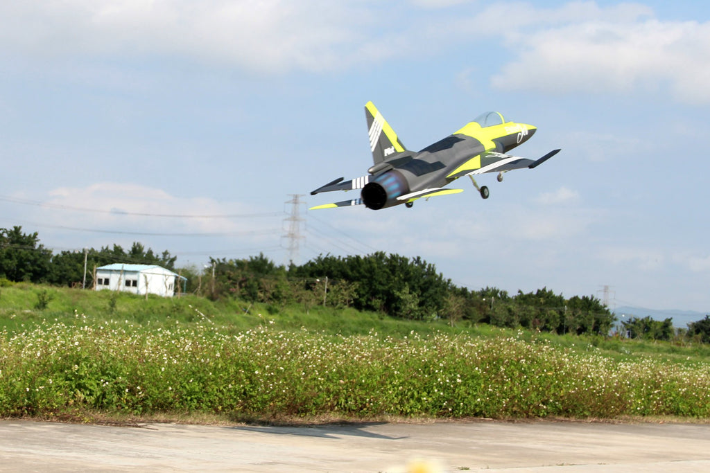 Pilot rc 2.2m FC1 3D 04 Fluorescent Yellow retract version