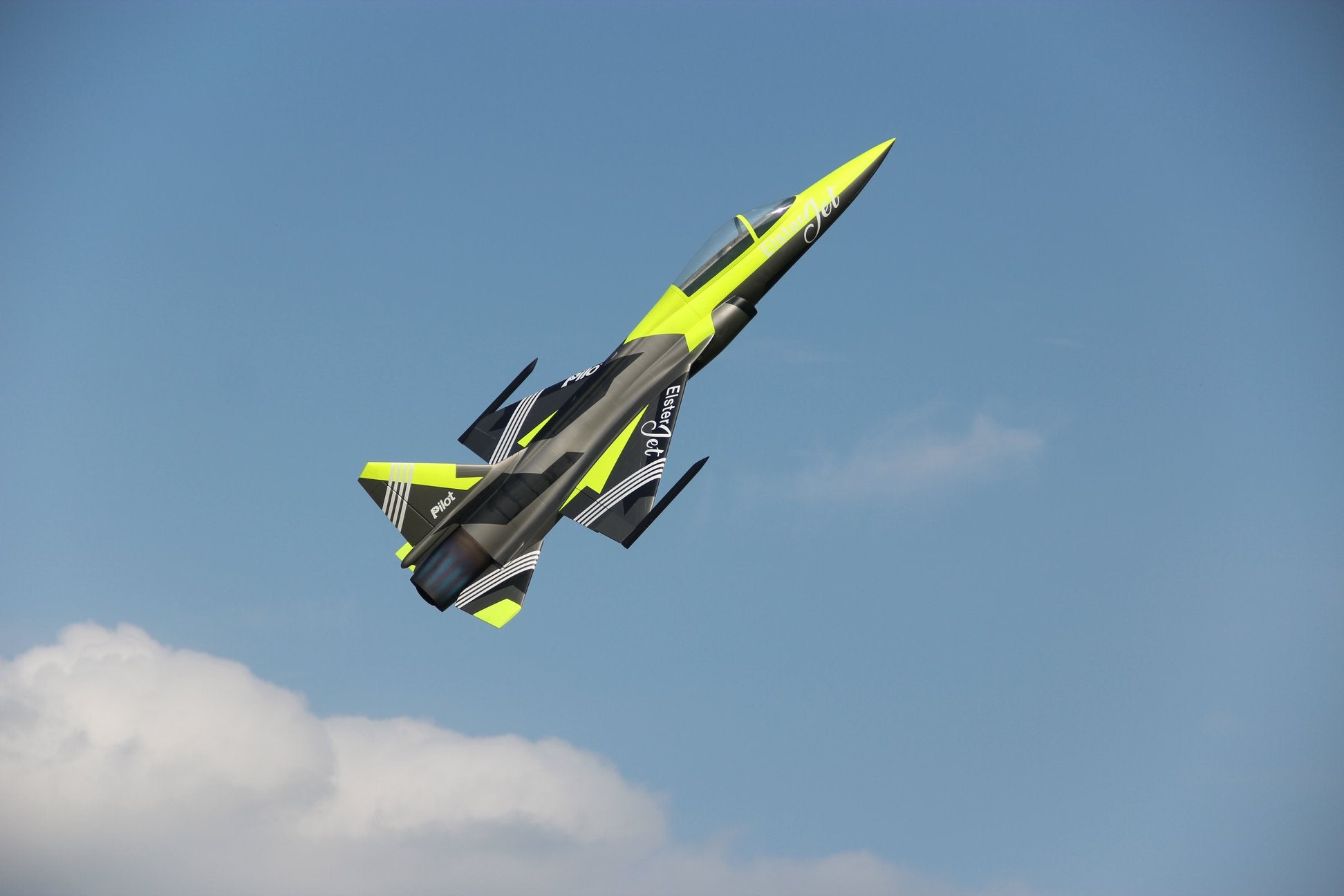 Pilot rc 2.2m FC1 3D 04 Fluorescent Yellow retract version