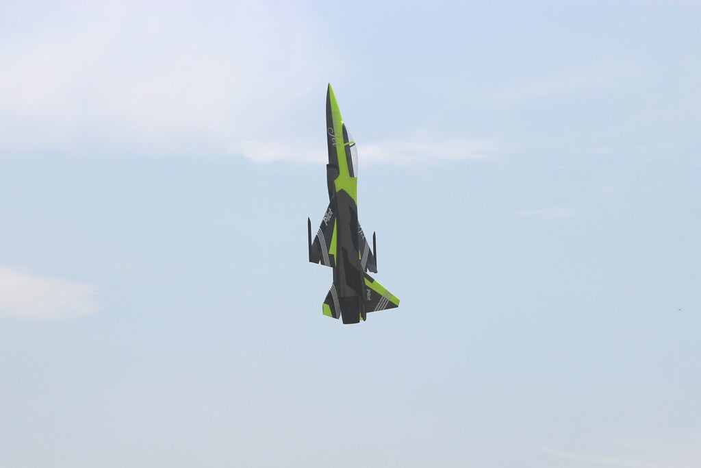 Pilot rc 2.2m FC1 3D 04 Fluorescent Yellow retract version