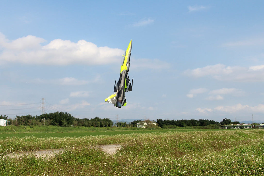 Pilot rc 2.2m FC1 3D 04 Fluorescent Yellow retract version