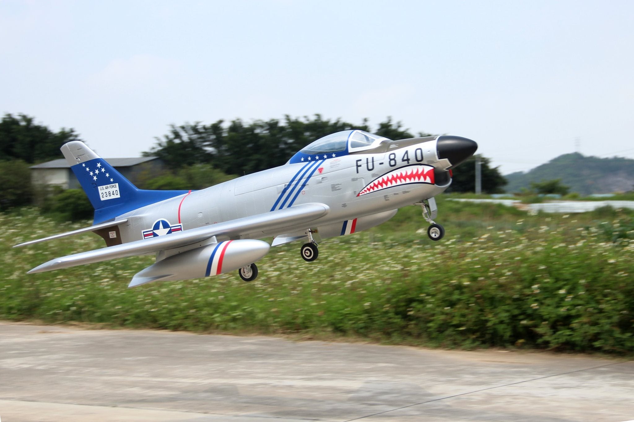 Pilot rc 2.2m F-86D Sabre with tail pipe, UAT, Kevlar fuel tank