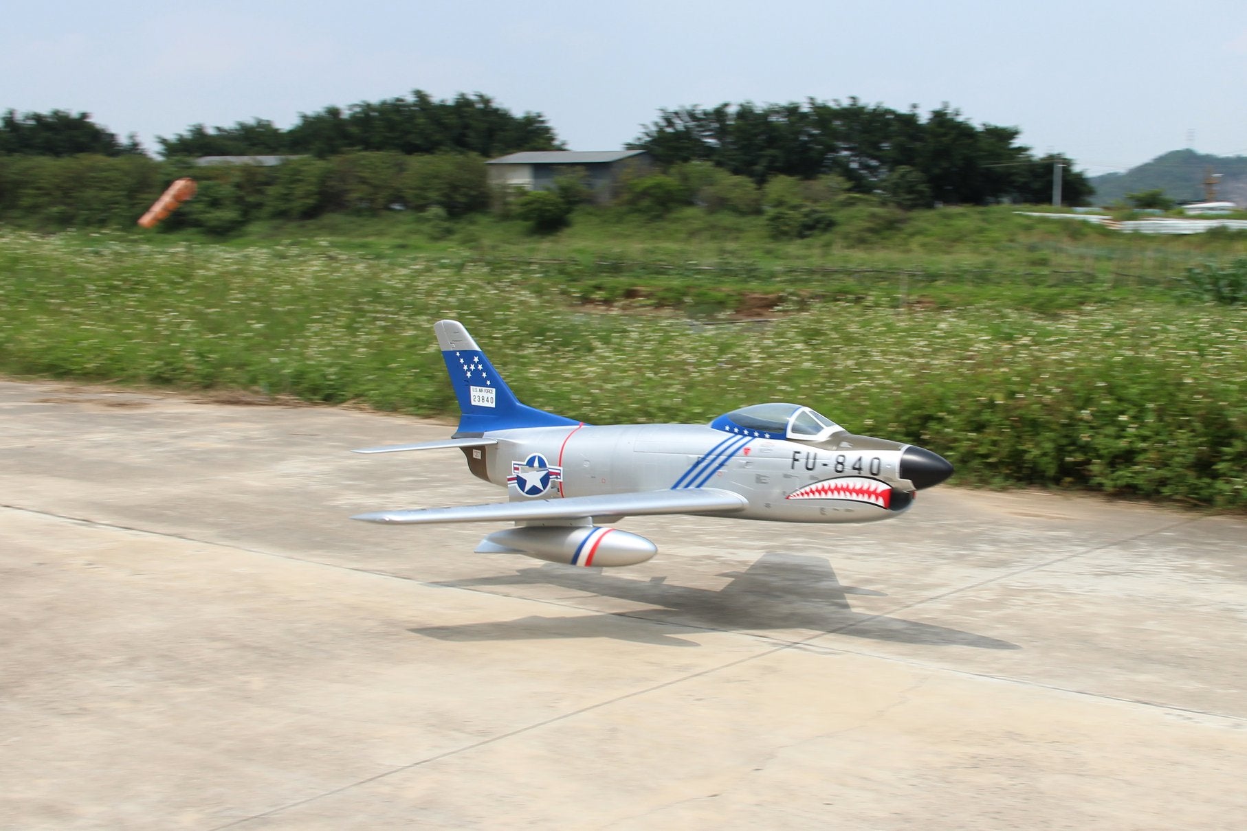 Pilot rc 2.2m F-86D Sabre with tail pipe, UAT, Kevlar fuel tank