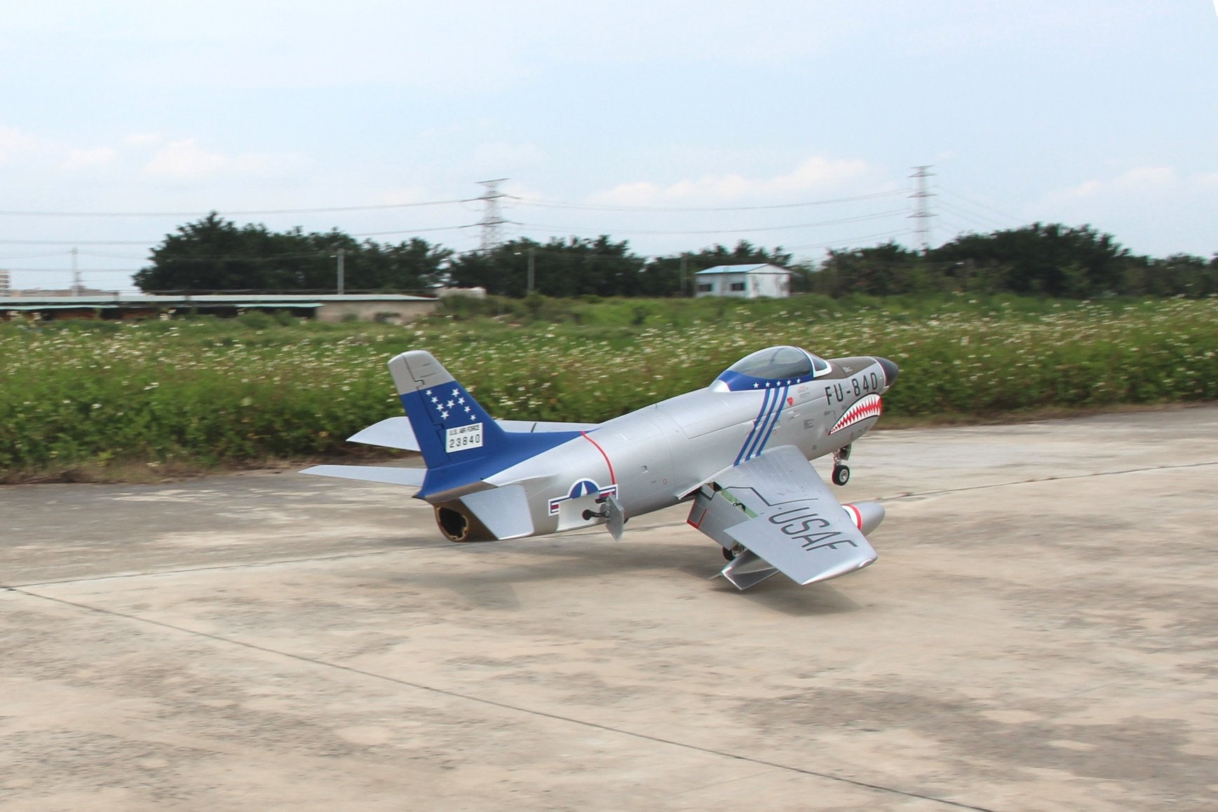 Pilot rc 2.2m F-86D Sabre with tail pipe, UAT, Kevlar fuel tank