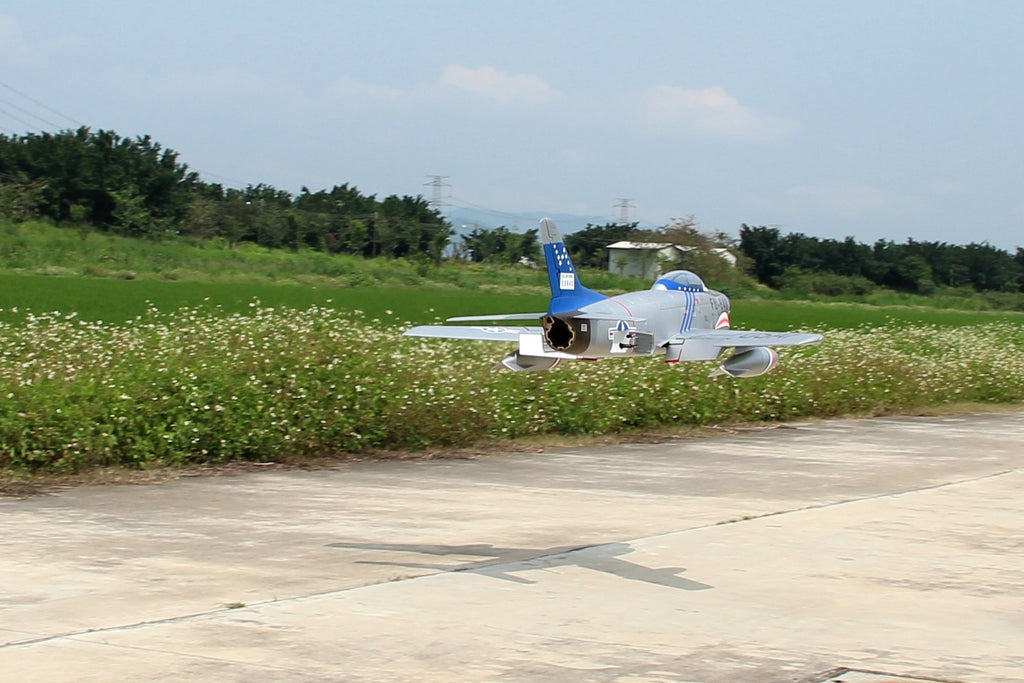 Pilot rc 2.2m F-86D Sabre with tail pipe, UAT, Kevlar fuel tank