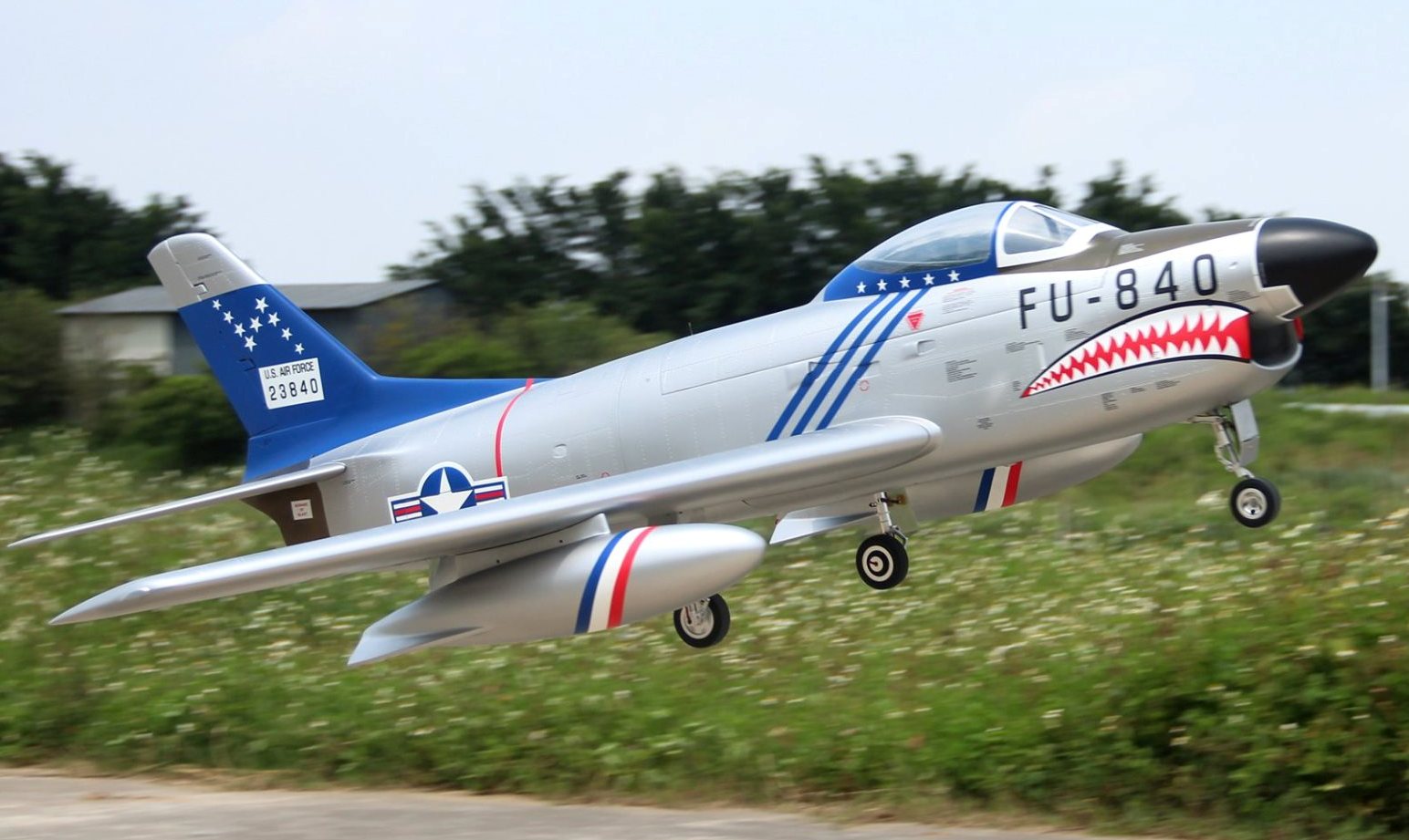 Pilot rc 2.2m F-86D Sabre with tail pipe, UAT, Kevlar fuel tank