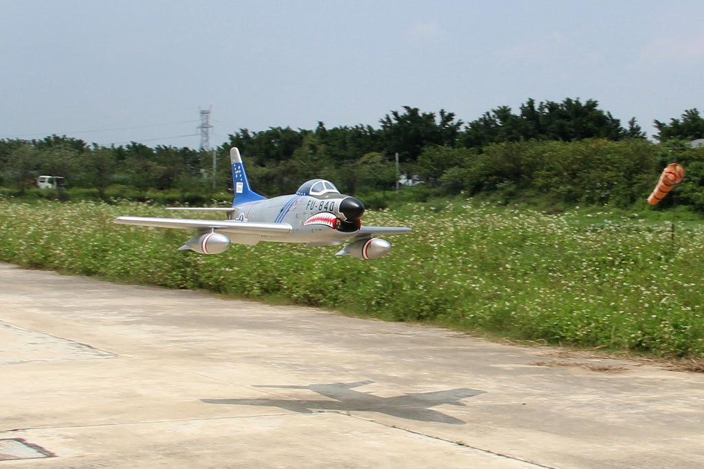 Pilot rc 2.2m F-86D Sabre with tail pipe, UAT, Kevlar fuel tank