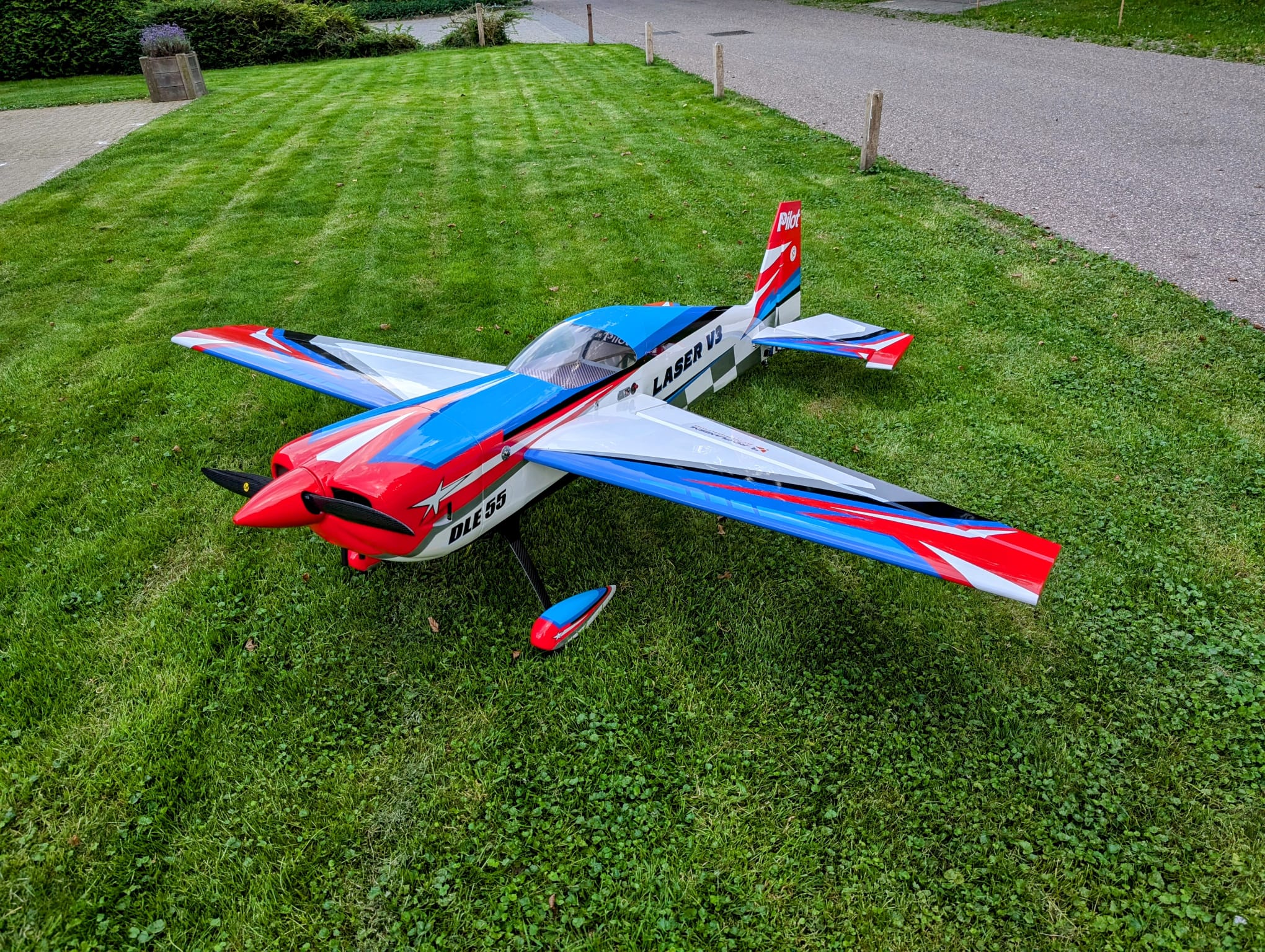 Pilot rc Laser *V3* 09 RYU Color Scheme 88" 2.23m