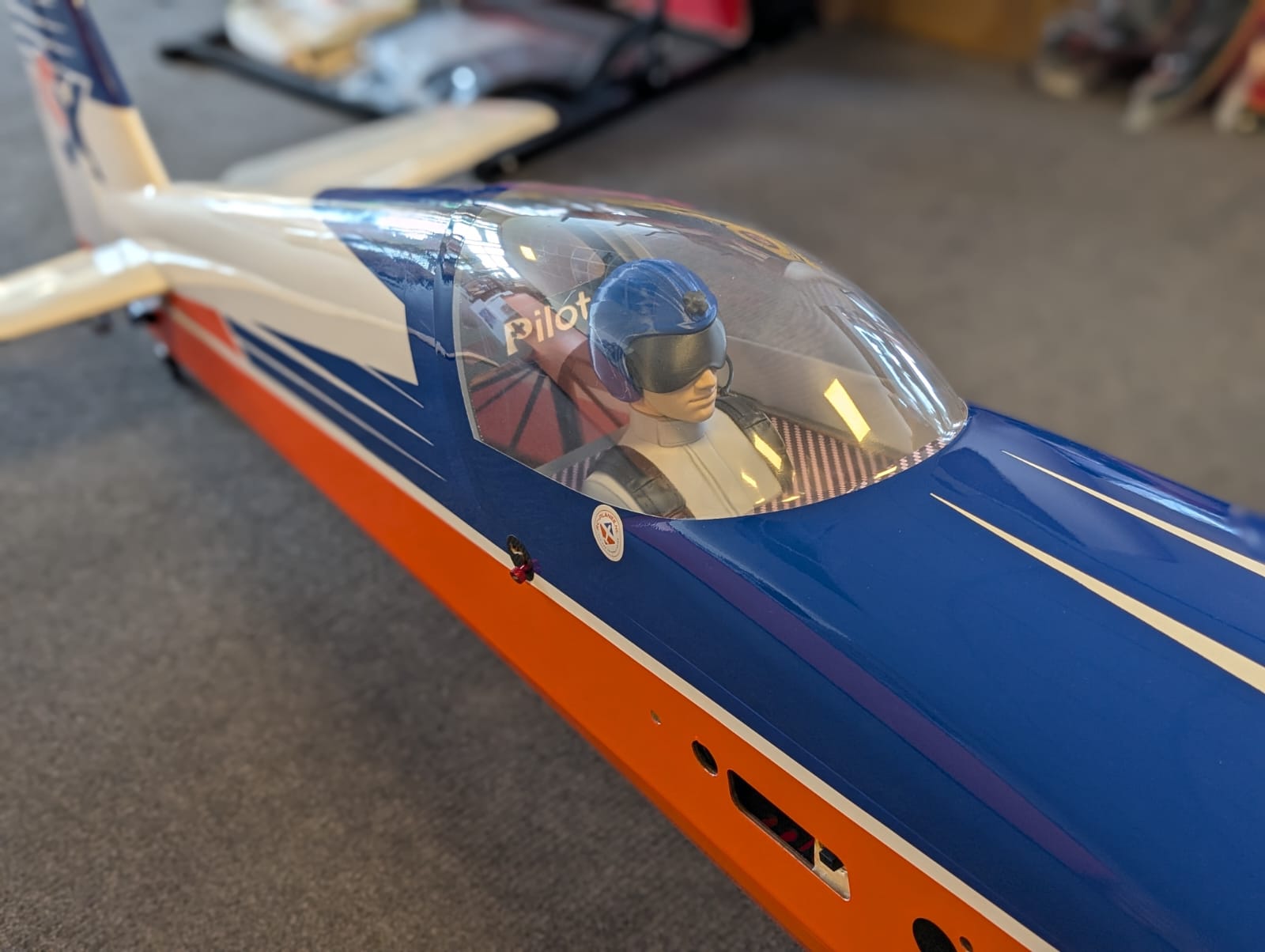 MAV Pilot scale Pilot 35% blue