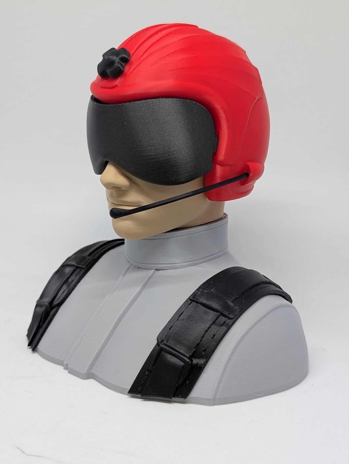 MAV Pilot scale Pilot 35% red