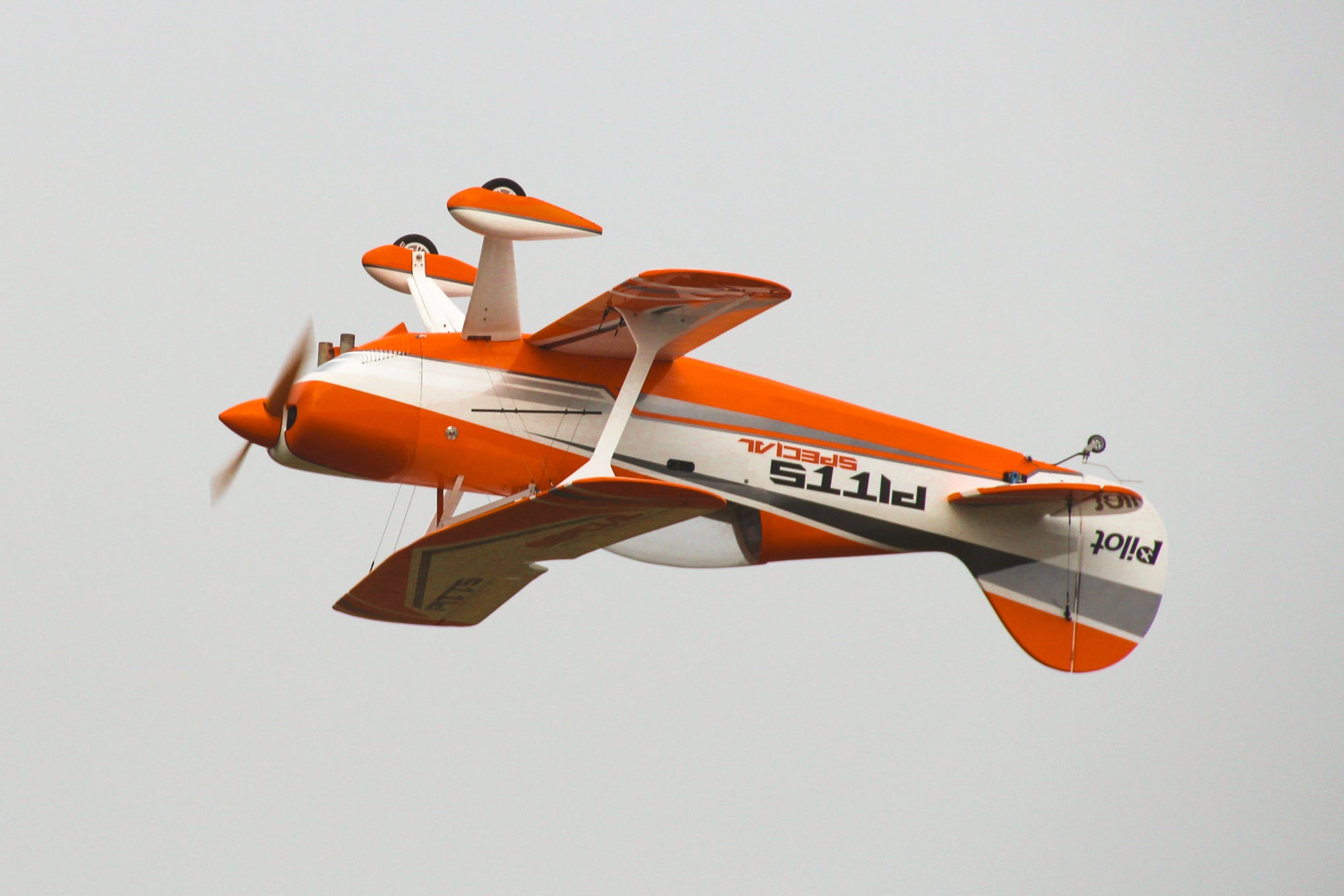 Pilot rc Pitts S2B 87" 01 orange/white