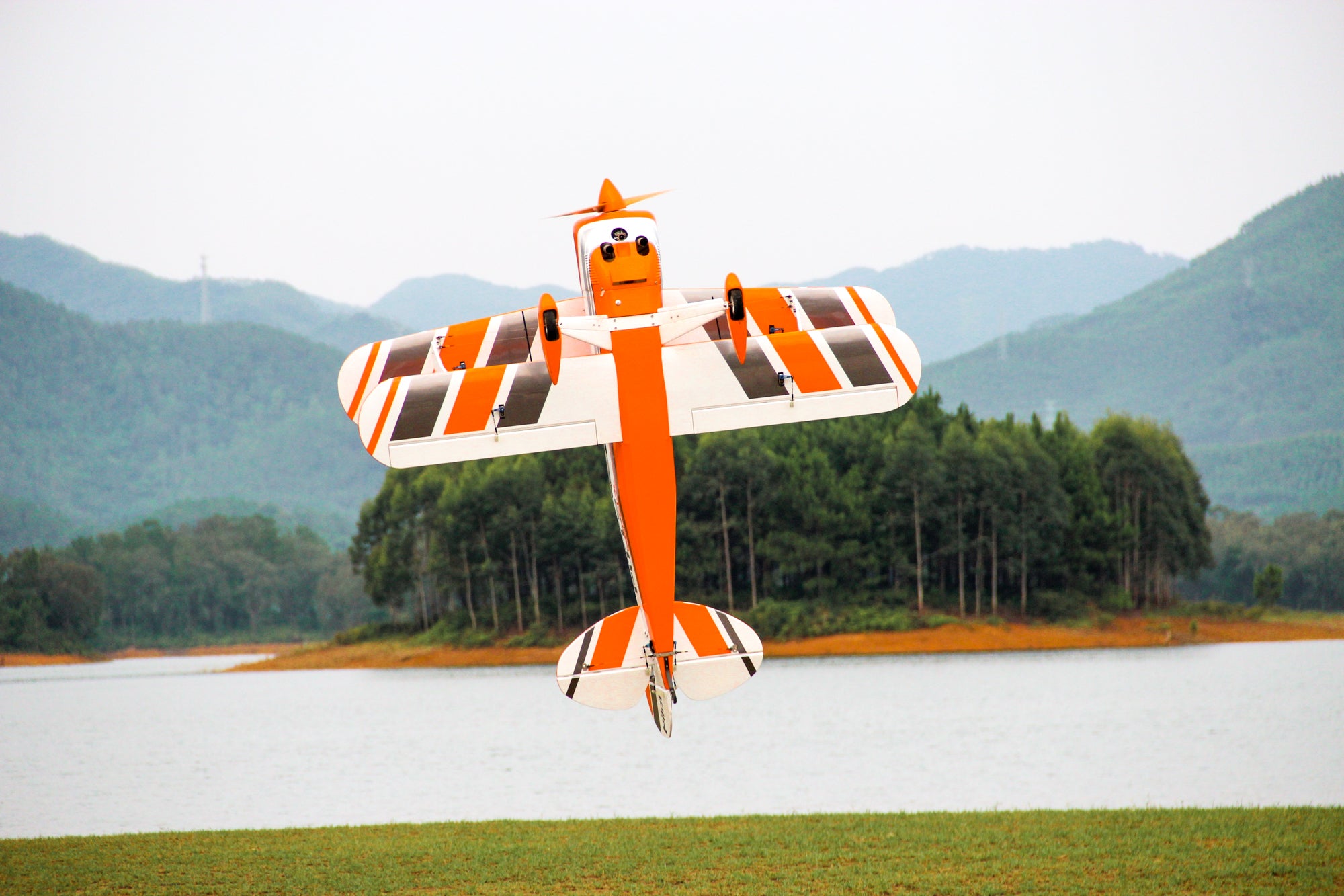 Pilot rc Pitts S2B 87" 01 orange/white