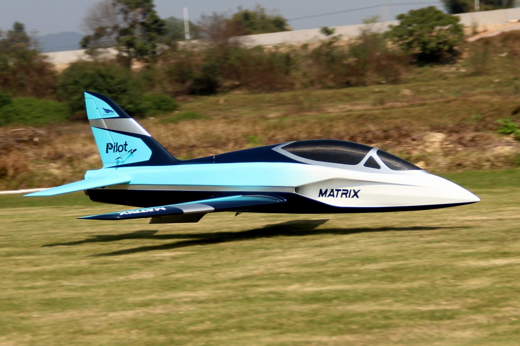 Pilot rc 2.2m Matrix incl retracts 01 white/blue