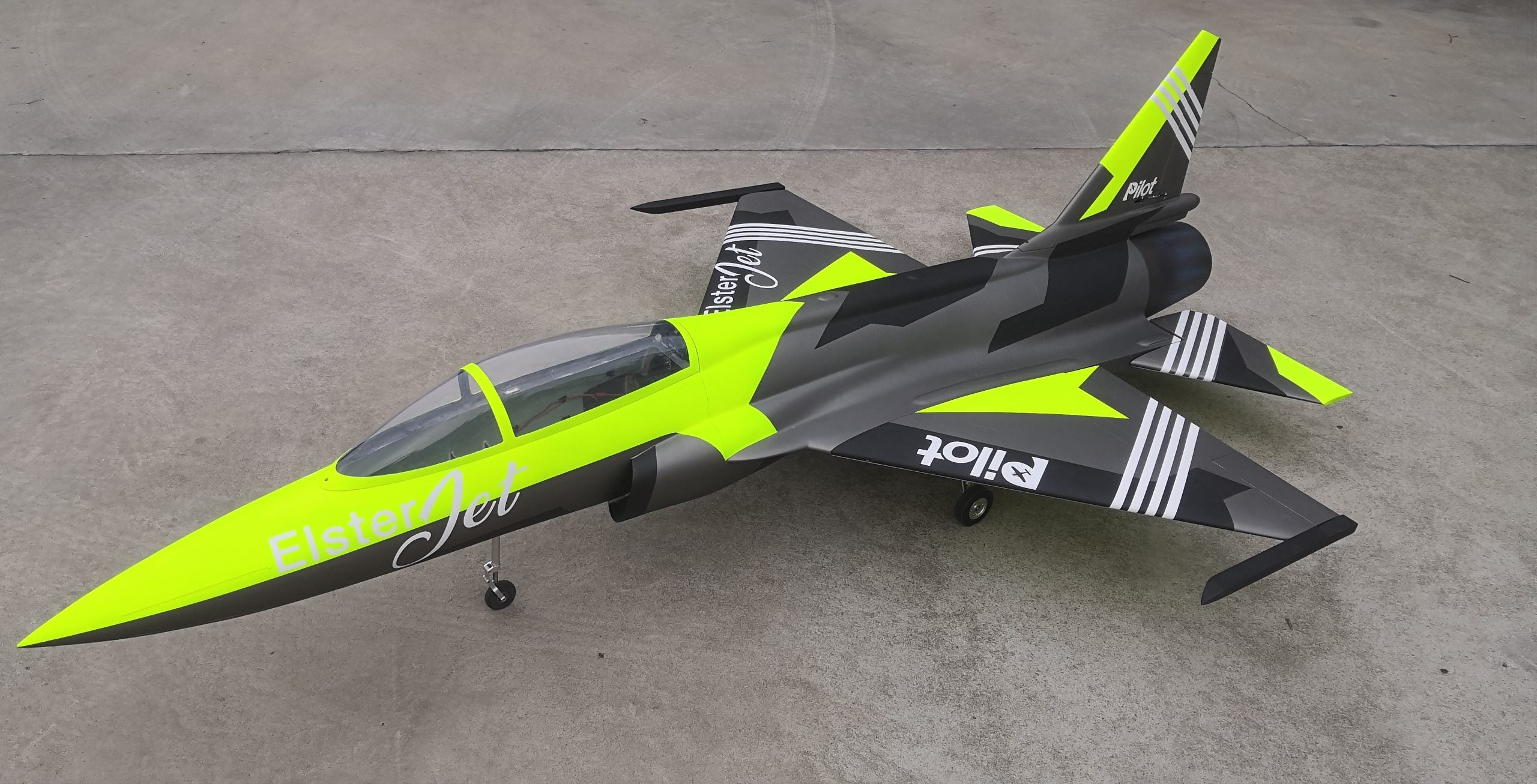 Pilot rc 2.2m FC1 3D 04 Fluorescent Yellow retract version