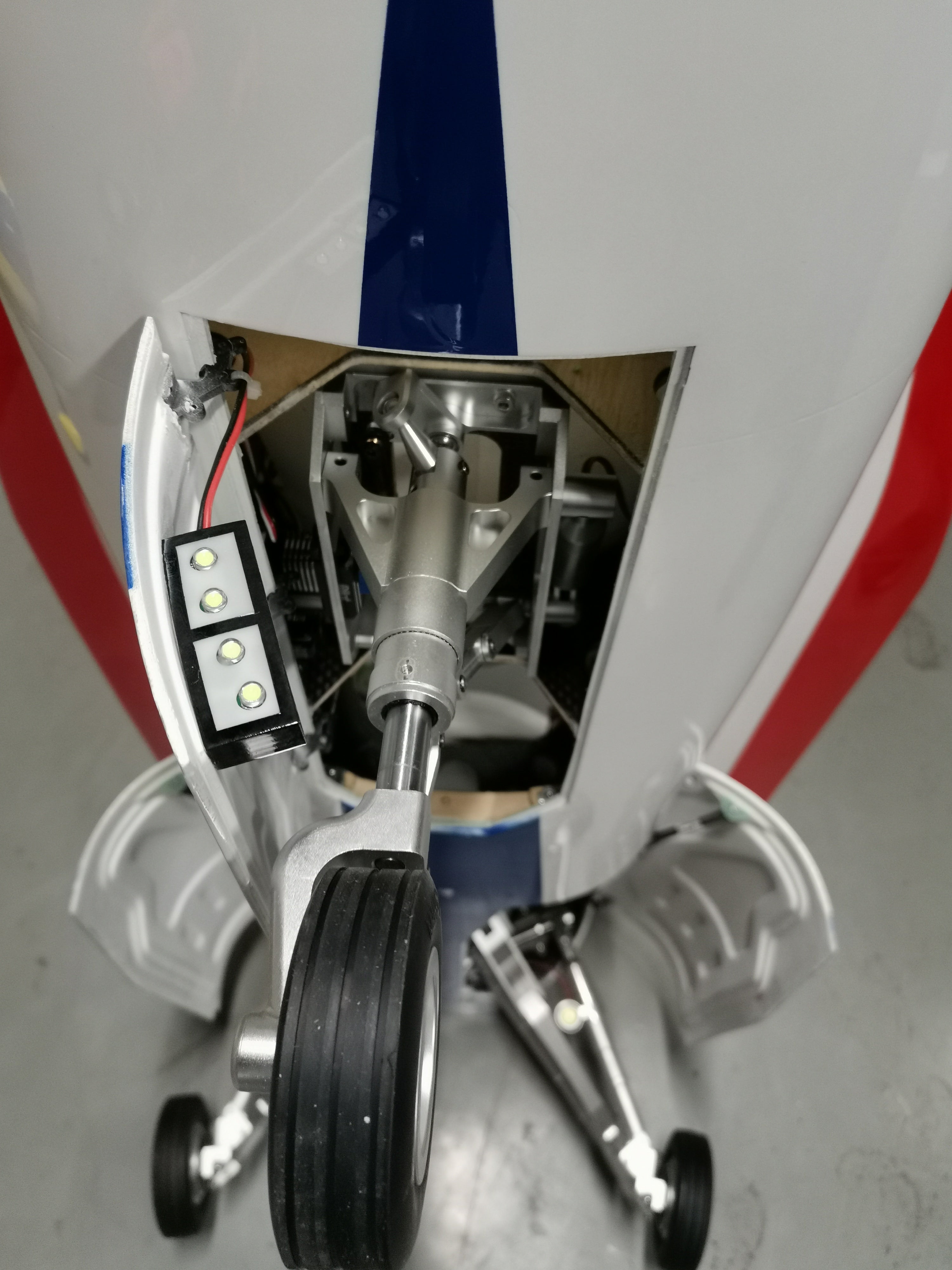 Système d'éclairage à l'échelle pour pilote RC — pour un avion à réaction F-16 à l'échelle 3,0 m (1/5)