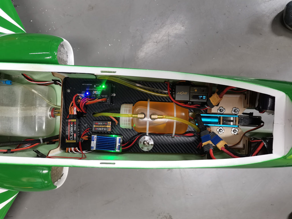 » Pilot rc Bae hawk 1.8m (70.9′′) 02 white retract version