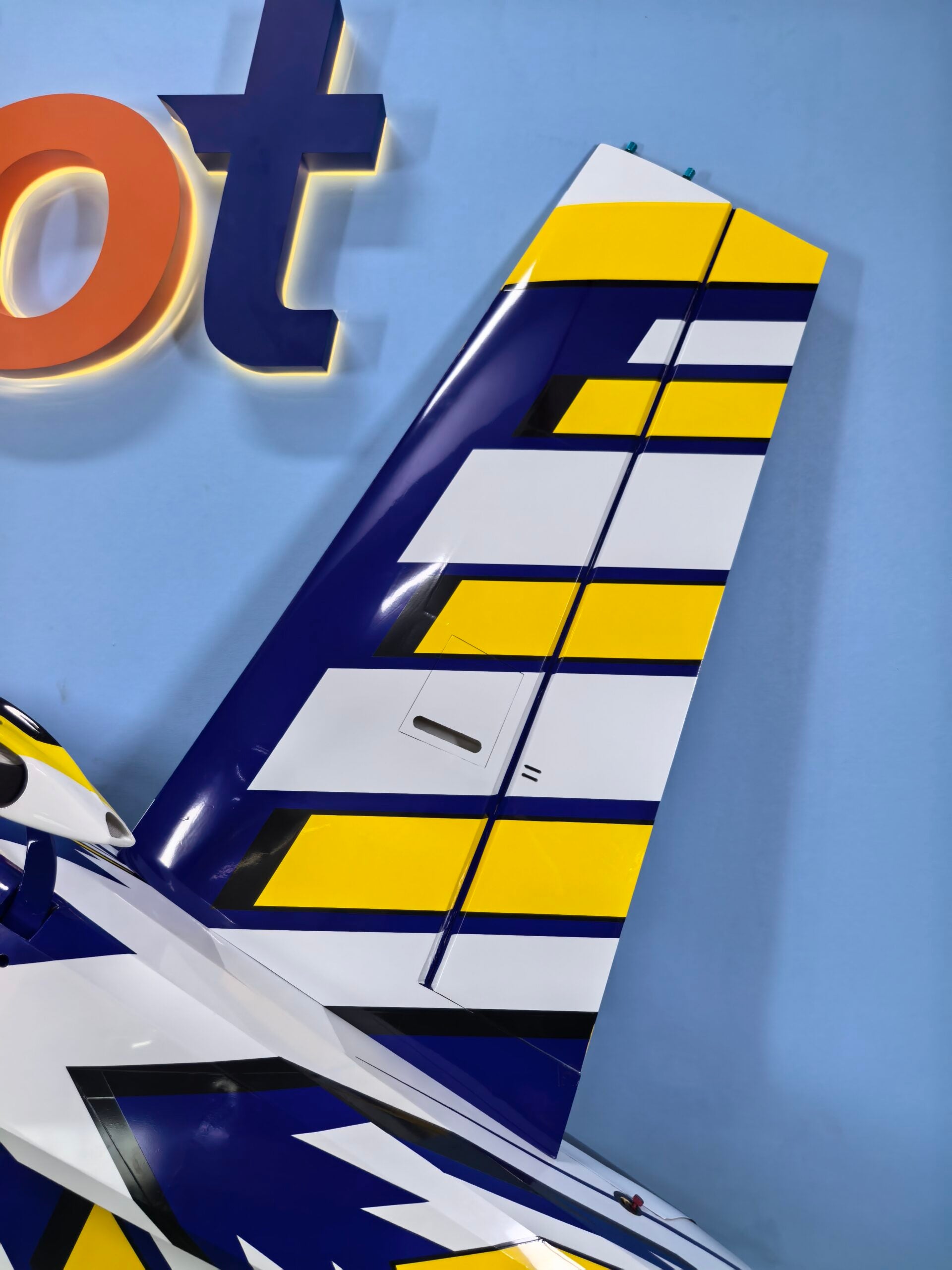 Pilot rc Extra NG 08 blue 67" 1.70m