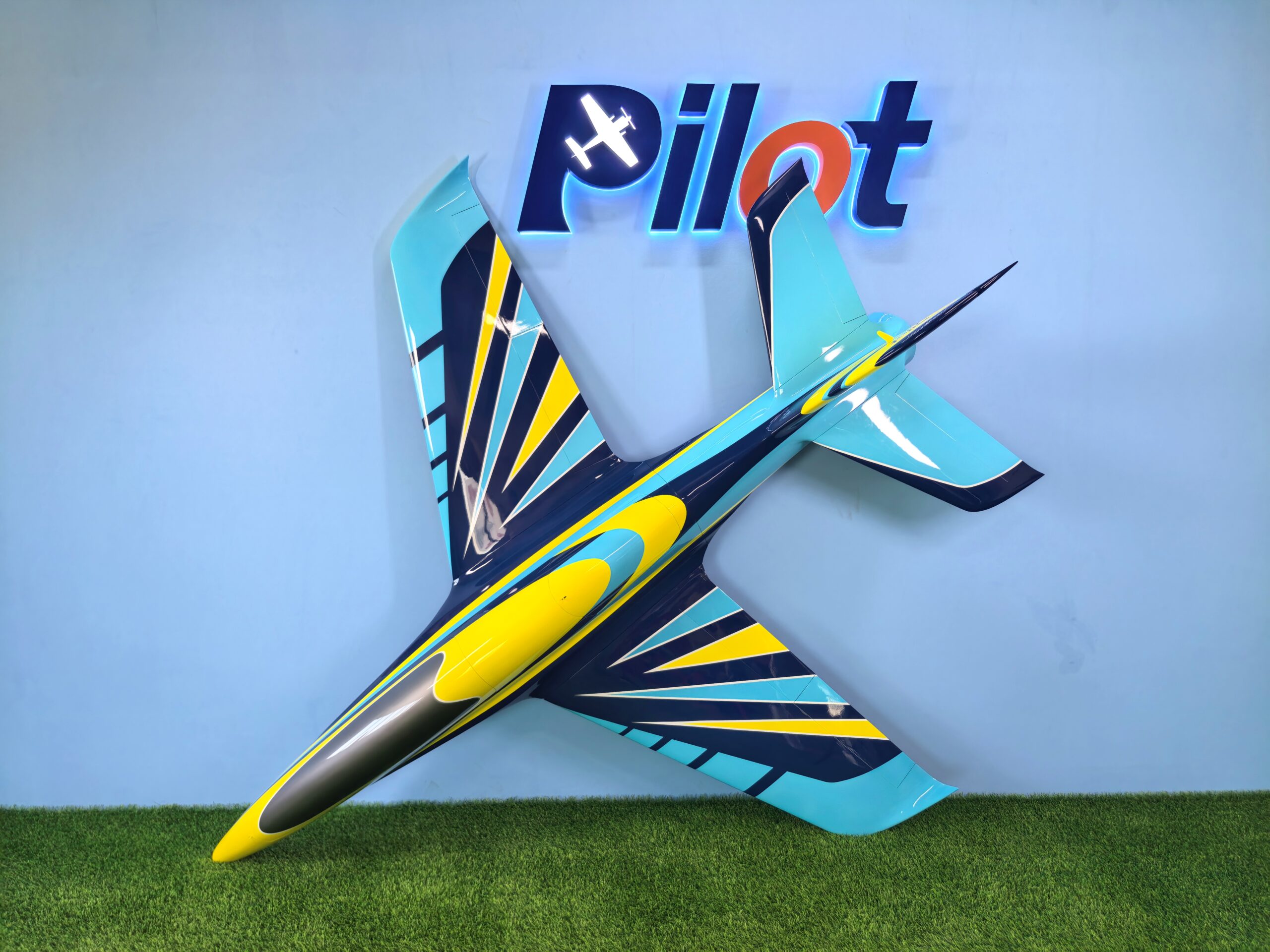 Pilot RC 2.2m Predator Jet V2, 30, Einziehfahrwerk, Air Trap, Schubrohr.