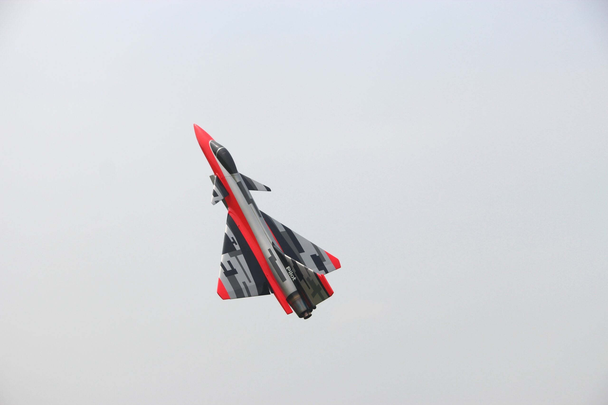 Pilot rc J10-B 2.2m Jet 06 retracts,air trap,tail pipe.