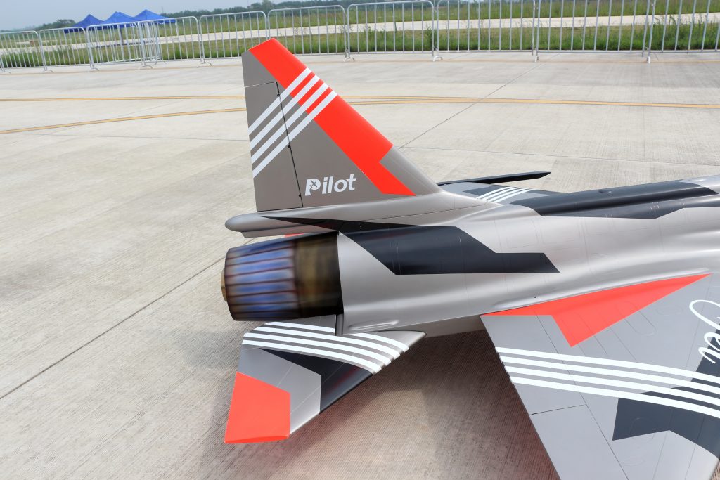 Pilot rc 2.2m FC1 3D 01 Fluorescent red retract version