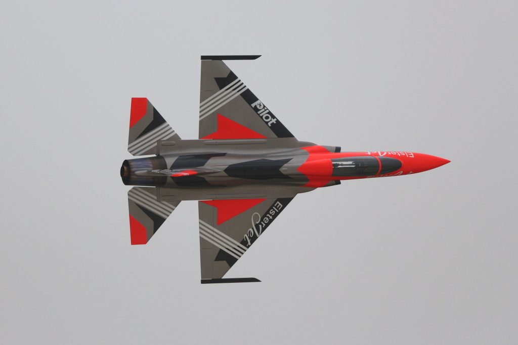 Pilot rc 2.2m FC1 3D 01 Fluorescent red retract version